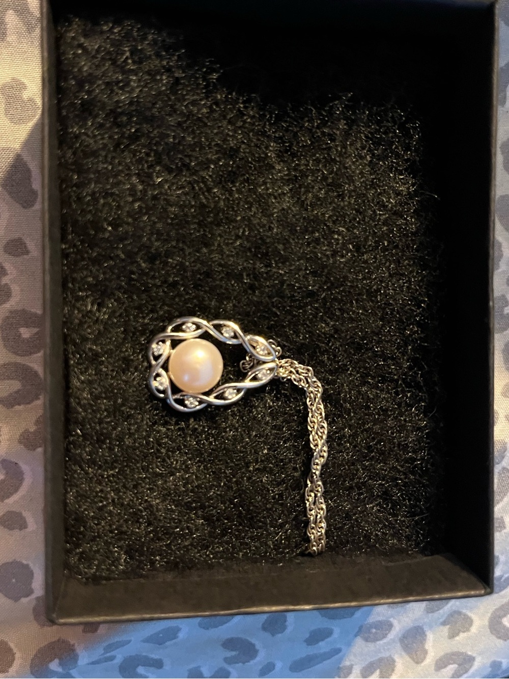 Sterling Silver Pearl Pendant Necklace - White Pearl With Stimulated Diamonds